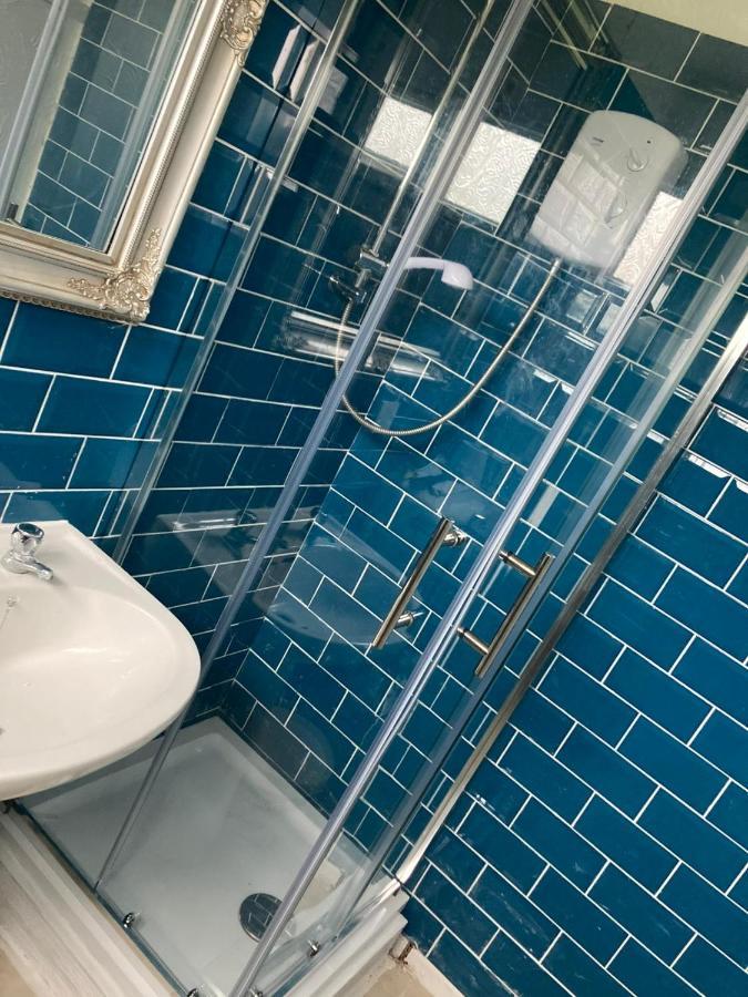 218 - 2 Bed Chalet, Belle Aire, Road, Hemsby, Nr29 Apartment *