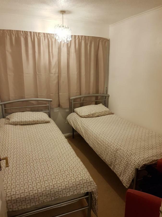 218 - 2 Bed Chalet, Belle Aire, Road, Hemsby, Nr29 *